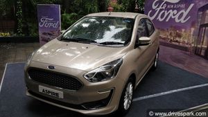 ಮಾರುತಿ ಸ್ವಿಫ್ಟ್ ಡಿಜೈರ್ ಕಾರಿಗೆ ಪೈಪೋಟಿ ನೀಡಲು ಬಿಡುಗಡೆಗೊಂಡ ಹೊಸ ಫೋರ್ಡ್ ಆಸ್ಫೈರ್