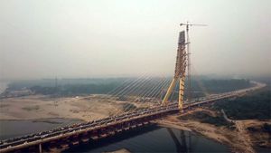 ಭಾರತದ ಐಫೆಲ್ ಟವರ್ ಖ್ಯಾತಿಯ ಸಿಗ್ನೇಚರ್ ಸೇತುವೆಯ ಸ್ಪೆಷಾಲಿಟಿ ಏನು ಗೊತ್ತಾ? 