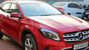 ಕುಡಿದು ಚಾಲನೆ ಮಾಡುತ್ತಿದ್ದ ಬೆಂಝ್ ಕಾರು ಮಾಲೀಕನ ಮೇಲೆ ಎಫ್ಐಆರ್