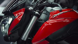 ಹೊಸ ಬಣ್ಣದಲ್ಲಿ ಲಭ್ಯವಿರಲಿದೆ ಬಜಾಜ್ ಡಾಮಿನಾರ್ 400 ಬೈಕ್