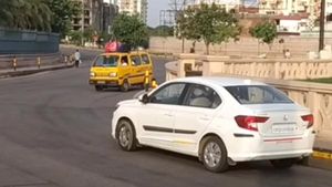 ರಾಂಗ್ ಸೈಡಿನಲ್ಲಿ ಚಾಲನೆ ಮಾಡಿ ಮಕ್ಕಳ ಜೀವಕ್ಕೆ ಸಂಚಕಾರ ತರುತ್ತಿರುವ ಸ್ಕೂಲ್ ವ್ಯಾನ್‍