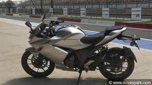 ಡ್ಯೂಕ್ 250 ಮತ್ತು ಫೇಜರ್25 ಬೈಕ್‌ಗಳಿಗೆ ಭರ್ಜರಿ ಪೈಪೋಟಿ ಕೊಟ್ಟ ಸುಜುಕಿ ಜಿಕ್ಸರ್ ಎಸ್ಎಫ್ 250