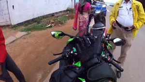 ತಡೆದು ನಿಲ್ಲಿಸಿದ್ದು ಒಂದು ಕಾರಣಕ್ಕೆ, ದಂಡ ವಿಧಿಸಿದ್ದು ಇನ್ನೊಂದಕ್ಕೆ..!