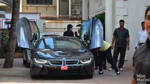 ಸೂಪರ್ ಕಾರುಗಳನ್ನು ಹೊಂದಿರುವ ಭಾರತೀಯ ಮಹಿಳೆಯರಿವರು..!