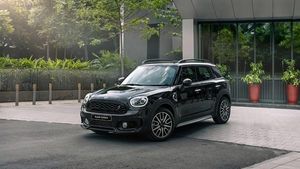 ಬಿಡುಗಡೆಗೊಂಡ ಮಿನಿ ಕಂಟ್ರಿಮನ್ ಬ್ಲ್ಯಾಕ್ ಎಡಿಷನ್