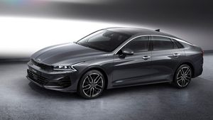 ಹೊಸ ಸೆಡಾನ್ ಕಾರ್ ಅನಾವರಣಗೊಳಿಸಿದ ಕಿಯಾ ಮೋಟಾರ್ಸ್