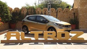 ಟಾಟಾ ಆಲ್‌ಟ್ರೊಜ್ ಹ್ಯಾಚ್‌ಬ್ಯಾಕ್ ಖರೀದಿಗಾಗಿ ಅಧಿಕೃತ ಬುಕ್ಕಿಂಗ್ ಶುರು..