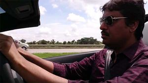 ಐಷಾರಾಮಿ ಕಾರ್ ಡೀಲರ್ ಆದ ಟೀ ಮಾರುತ್ತಿದ್ದ ಕನ್ನಡಿಗನ ರೋಚಕ ಕಥೆ