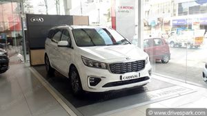 ಕಿಯಾ ಕಾರ್ನಿವಾಲ್ ಬಿಡುಗಡೆಗೆ ದಿನಗಣನೆ- ಶೋರೂಂನಲ್ಲಿ ಮಿಂಚುತ್ತಿದೆ ಹೊಸ ಎಂಪಿವಿ ಕಾರು..!