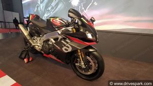 ಆಟೋ ಎಕ್ಸ್‌ಪೋ 2020: ಸೂಪರ್‍‍ಬೈಕ್ ಅನ್ನು ಅನಾವರಣಗೊಳಿಸಿದ ಎಪ್ರಿಲಿಯಾ