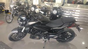 ಡೀಲರ್‍ ಬಳಿ ತಲುಪಿದ ಬಿಎಸ್-6 ಬಜಾಜ್ ಡೋಮಿನಾರ್ 400