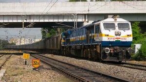 ಇದು ನಂಬಲೇಬೇಕಾದ ಸತ್ಯ - ಕುದುರೆಗೆ ಶರಣಾಗಿದ್ದ ಸ್ಟೀಮ್ ಎಂಜಿನ್ ರೈಲು