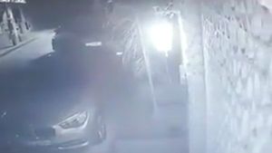 ಮಾಜಿ ಕ್ರಿಕೆಟಿಗ, ಸಂಸದ ಗೌತಮ್ ಗಂಭೀರ್ ತಂದೆ ಕಾರು ಕದ್ದ ಖದೀಮರು