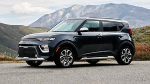 ಬಲೆನೊ ಮತ್ತು ಐ20 ಕಾರಿಗೆ ಪೈಪೋಟಿಯಾಗಿ ಬಿಡುಗಡೆಯಾಗಲಿದೆ ಕಿಯಾ ಸೊಲ್