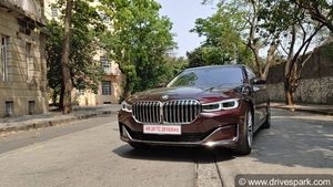 ಅತ್ಯಾಧುನಿಕ ತಂತ್ರಜ್ಞಾನಗಳನ್ನು ಒಳಗೊಂಡಿರುವ ಐಷಾರಾಮಿ ಬಿಎಂಡಬ್ಲ್ಯು 730ಎಲ್‌ಡಿ ಕಾರು ರಿವ್ಯೂ
