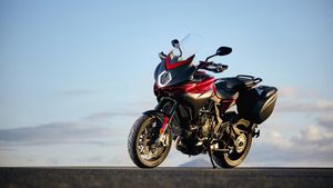 ಅನಾವರಣವಾಯ್ತು 2021ರ ಎಂವಿ ಅಗಸ್ಟಾ ಟೂರಿಸ್ಮೊ ವೆಲೋಸ್ ಬೈಕ್