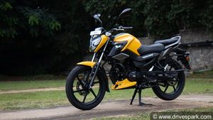 125 ಸಿಸಿ ಬೈಕ್ ವಿಭಾಗಕ್ಕೆ ಗ್ರ್ಯಾಂಡ್ ಎಂಟ್ರಿ ಕೊಟ್ಟ ಹೊಸ TVS Raider