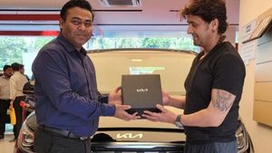 ಹೊಸ Kia Carnival ಕಾರು ಖರೀದಿಸಿದ ಗಾಯಕ ಸೋನು ನಿಗಮ್