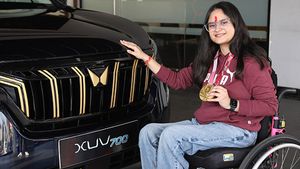 ಪ್ಯಾರಾಲಿಂಪಿಕ್ಸ್​ನಲ್ಲಿ ಚಿನ್ನ ಗೆದ್ದು ಇತಿಹಾಸ ಬರೆದ ಅವನಿ ಲೆಖಾರಾಗೆ ಕಸ್ಟಮೈಸ್ XUV700 ಕಾರು ನೀಡಿದ Mahindra 