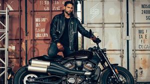 ಐಷಾರಾಮಿ Harley-Davidson ಬೈಕ್ ಖರೀದಿಸಿದ ಗಲ್ಲಿ ಬಾಯ್ ನಟ ಸಿದ್ಧಾಂತ್