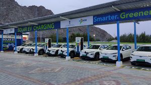 ಸೌರಶಕ್ತಿ ಚಾಲಿತ ಮೊದಲ ಇ-ವಾಹನ ಚಾರ್ಜಿಂಗ್ ನಿಲ್ದಾಣ ಆರಂಭ