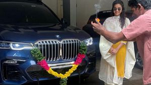 ದಸರಾ ಹಬ್ಬಕ್ಕೆ ಕೋಟಿ ಬೆಲೆಯ BMW X7 ಕಾರು ಖರೀದಿಸಿದ ಬಹುಭಾಷಾ ನಟಿ ಕೀರ್ತಿ ಸುರೇಶ್