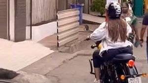 ಸೆಲೆಬ್ರಿಟಿಗಳು ಜಾಹಿರಾತಿನಲ್ಲಿ ನಟಿಸಿದ್ರೆ ಸಾಲದೇ... ರಸ್ತೆಯಲ್ಲೂ ಪ್ರಚಾರ ಬೇಕೇ?: ನಟಿಯ ವಿಡಿಯೋ ವೈರಲ್