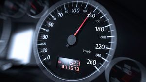 ಇಂಧನ ಬೆಲೆ ಏರಿಕೆ ಚಿಂತೆ ಬಿಡಿ: ನಿಮ್ಮ ಕಾರಿನ ಮೈಲೇಜ್ ಹೆಚ್ಚಿಸಲು ಈ ಸಿಂಪಲ್ ಟಿಪ್ಸ್ ಫಾಲೋ ಮಾಡಿ