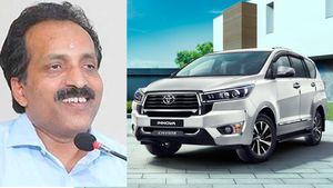 ಚಂದ್ರಯಾನ-3 ವಿಜ್ಞಾನಿಗಳ ದುಬಾರಿ ಕಾರುಗಳು: ರಾಜಕಾರಣಿಗಳಿಗೇ ಇದ್ದಾಗ ಇವರ ಬಳಿ ಇರಬಾರದೇ?