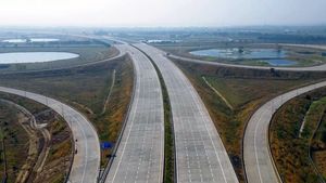 Expressway: ದೇಶಾದ್ಯಂತ ಇನ್ನೂ ಪ್ರಯಾಣಿಸುವುದು ಸುಲಭ.. 10 ಎಕ್ಸ್‌ಪ್ರೆಸ್‌ವೇಗಳು ಸಿದ್ದಗೊಳ್ಳುತ್ತಿವೆ!