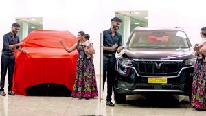 ಇನ್‍ಸ್ಟಾಗ್ರಾಮ್‍ನಿಂದ ಹಣ ಮಾಡಿ ಖರೀದಿಸಿದ ದುಬಾರಿ ಕಾರಿನ ವಿಶೇಷತೆಗಳು