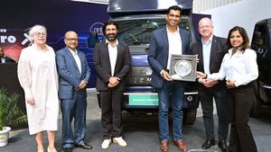 ಈಚರ್ ಟ್ರಕ್ಸ್ - ಮೆಜೆಂಟಾ ಮೊಬಿಲಿಟಿ ಒಪ್ಪಂದ: ಅತ್ಯಾಧುನಿಕ ಟ್ರಕ್‌ಗಳ ಪೂರೈಕೆ ಆರಂಭ!