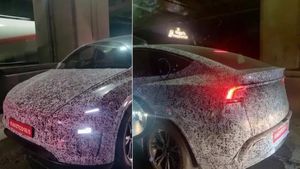 Tesla: ಭಾರತದಲ್ಲಿ ಟೆಸ್ಲಾ ಕಾರು ಬಿಡುಗಡೆಗೆ ಸಜ್ಜು: ಟೆಸ್ಟಿಂಗ್ ವೇಳೆ ಕ್ಯಾಮರಾ ಕಣ್ಣಿಗೆ ಬಿತ್ತು!