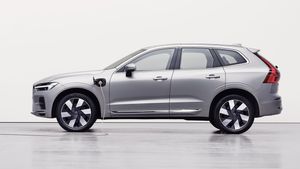 Volvo: ನಾಳೆ ಭಾರತದಲ್ಲಿ ಹೊಸ ಎಸ್‌ಯುವಿ ಬಿಡುಗಡೆಗೆ ಸಜ್ಜು: ಏನೆಲ್ಲಾ ವಿಶೇಷತೆಗಳಿವೆ?