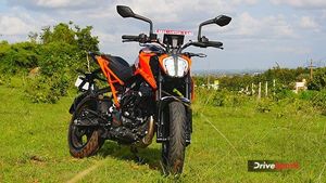 KTM Duke 160 Review: ಕೆಟಿಎಂ ಡ್ಯೂಕ್ 160 ರಿವ್ಯೂ: ಬಂಗಾರದಂತಹ ಬೈಕ್‌ಯಿದು.. ಯಾರು ಹೇಳದ ವಿಚಾರಗಳಿವು!