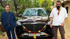 ಅಧೀರನ ಕೋಟೆಗೆ 'ಕರಿ ಚಿರತೆ' ಎಂಟ್ರಿ.. ಬೆಲೆ & ಫೀಚರ್‌ಗಳ ಬಗ್ಗೆ ಕೇಳಿದ್ರೆ ತಲೆ ತಿರುಗಿತ್ತೆ!