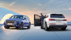 ಭಾರತದಲ್ಲಿ ಐಷಾರಾಮಿ ಕಾರುಗಳ ಮಾರಾಟ ಜೋರು... ದೇಶದಲ್ಲಿ ಹೆಚ್ಚಾದರೇ ಶ್ರೀಮಂತರು?