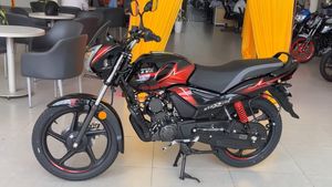 TVS: ಬಡವರ ಬಂಡಿಯಿದು.. 83 ಕಿ.ಮೀ ಮೈಲೇಜ್, 72,000 ಬೆಲೆ.. ಈ ಟಿವಿಎಸ್ ಬೈಕ್ ಕುರಿತ ಪ್ರಮುಖಾಂಶಗಳು!