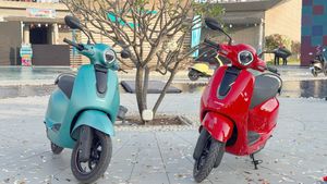 Chetak C25: ಓಲಾ, ಎಥರ್‌ಗೆ ಸರಿಯಾದ ಪೈಪೋಟಿ: ನಿನ್ನೆ ಬಿಡುಗಡೆಯಾಗಿದೆ 'ಚೇತಕ್ ಇವಿ': ಕಮ್ಮಿ ಬೆಲೆ!