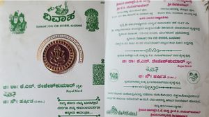 Tumakuru Farmer KN Tejeshkumars Wedding Invite Goes Viral Proud Farmer Mention Trends Online