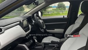 Renault: ಈ ಜನಪ್ರಿಯ ಕಾರಿಗೆ ಭರ್ಜರಿ ಆಫರ್.. 5.76 ಲಕ್ಷ ರೂಪಾಯಿ.. 20 Km ಮೈಲೇಜ್!