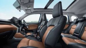 Toyota: ಗಟ್ಟಿಮುಟ್ಟಾದ ಕಾರಿದು.. 28 ಕಿ.ಮೀ ಮೈಲೇಜ್, 10.99 ಲಕ್ಷ ರೂಪಾಯಿ.. 5-ಸೀಟರ್, ಮನಸೋತ ಗ್ರಾಹಕರು!