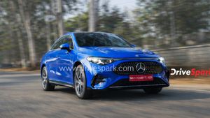 ಹೊಸ ಮರ್ಸಿಡಿಸ್-ಬೆಂಝ್ CLA ಎಲೆಕ್ಟ್ರಿಕ್ ಕಾರಿನ ರಿವ್ಯೂ: ರೇಂಜ್ ಎಷ್ಟು, ವಿಶೇಷತೆಗಳೇನು?