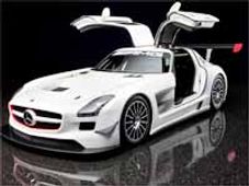 రెక్కల విహంగం లాంటి 'బెంజ్ కారు'