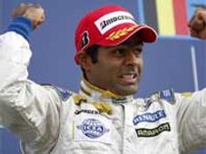 కోరియన్ గ్రాండ్ ఫ్రిక్స్ పై డ్రైవ్ చేసిన కరున్ చాంద్ హాక్...!