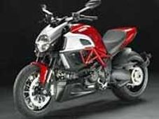 మరోసారి లగ్జరీ బైక్‌ల తయారీ చేపట్టనున్న మెర్సిడెస్ బెంజ్