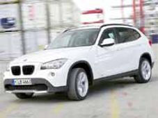 లగ్జరీ కార్ల డిమాండును తీర్చడంలో విఫలమవుతున్న కంపెనీలు