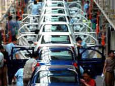 కొత్త కార్ల విడుదలకు సంబంధించి ఆటో కంపెనీల దోబూచులాట