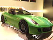 భారత మార్కెట్లోకి అడుగుపెట్టనున్న ఫెరారీ కార్లు