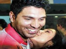 సింగ్ ఈజ్ కింగ్ యువరాజ్ సింగ్ లగ్జరీ కార్ కలెక్షన్